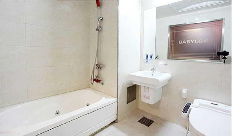 Hotel Tirol Seul Esterno foto
