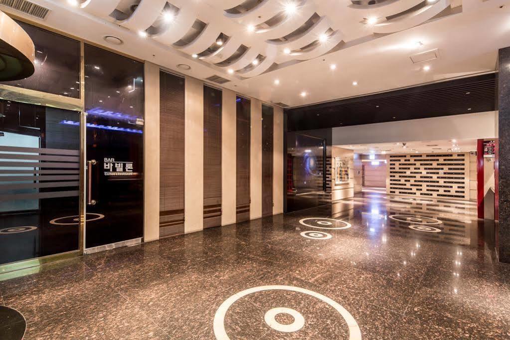Hotel Tirol Seul Esterno foto